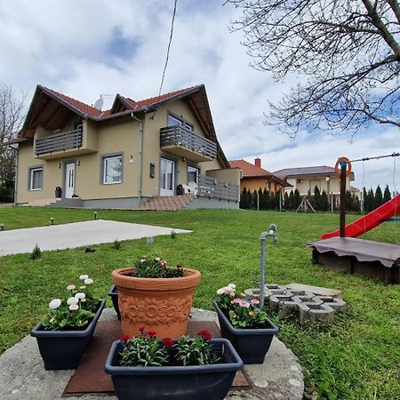 Silence Apartmanház Zalakaros Exteriér fotografie