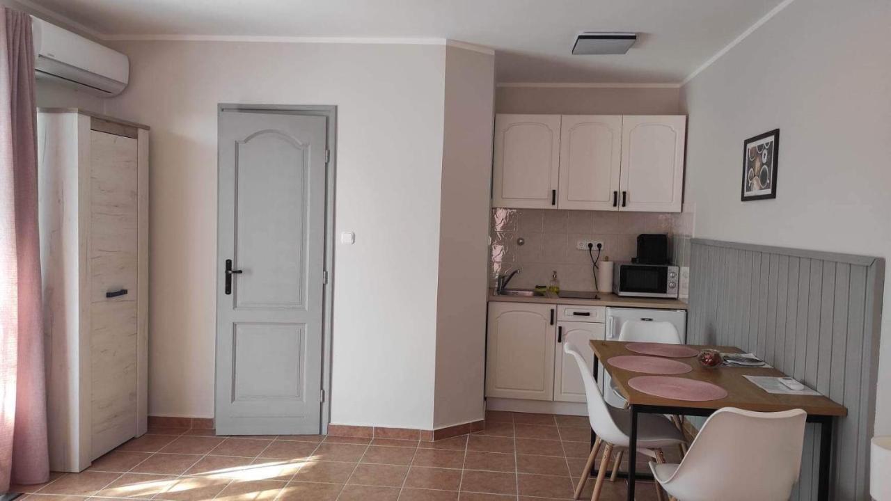 Silence Apartmanház Zalakaros Exteriér fotografie