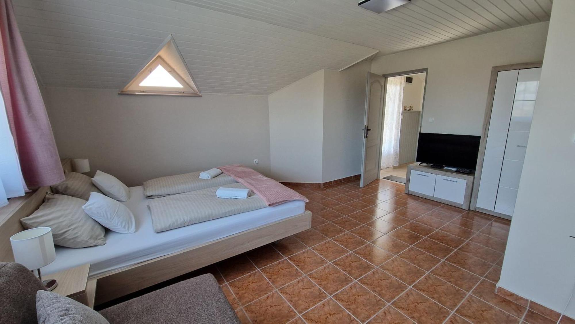 Silence Apartmanház Zalakaros Exteriér fotografie